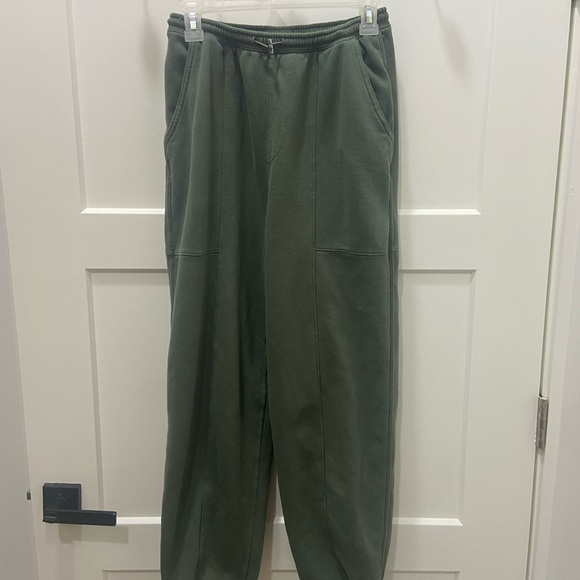 Abercrombie & Fitch Pants - Abercrombie & Fitch Olive Joggers